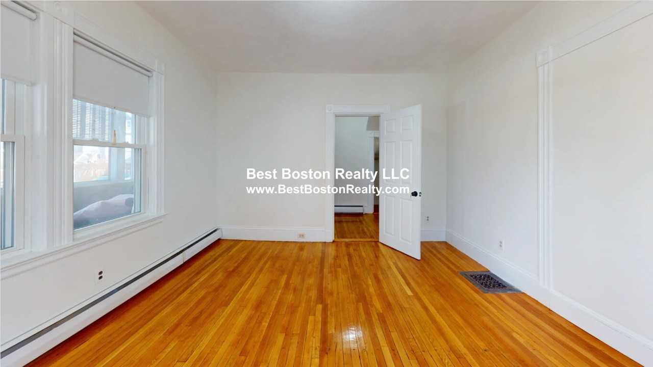 5 Aldie St #1 - Photo 3 of 10