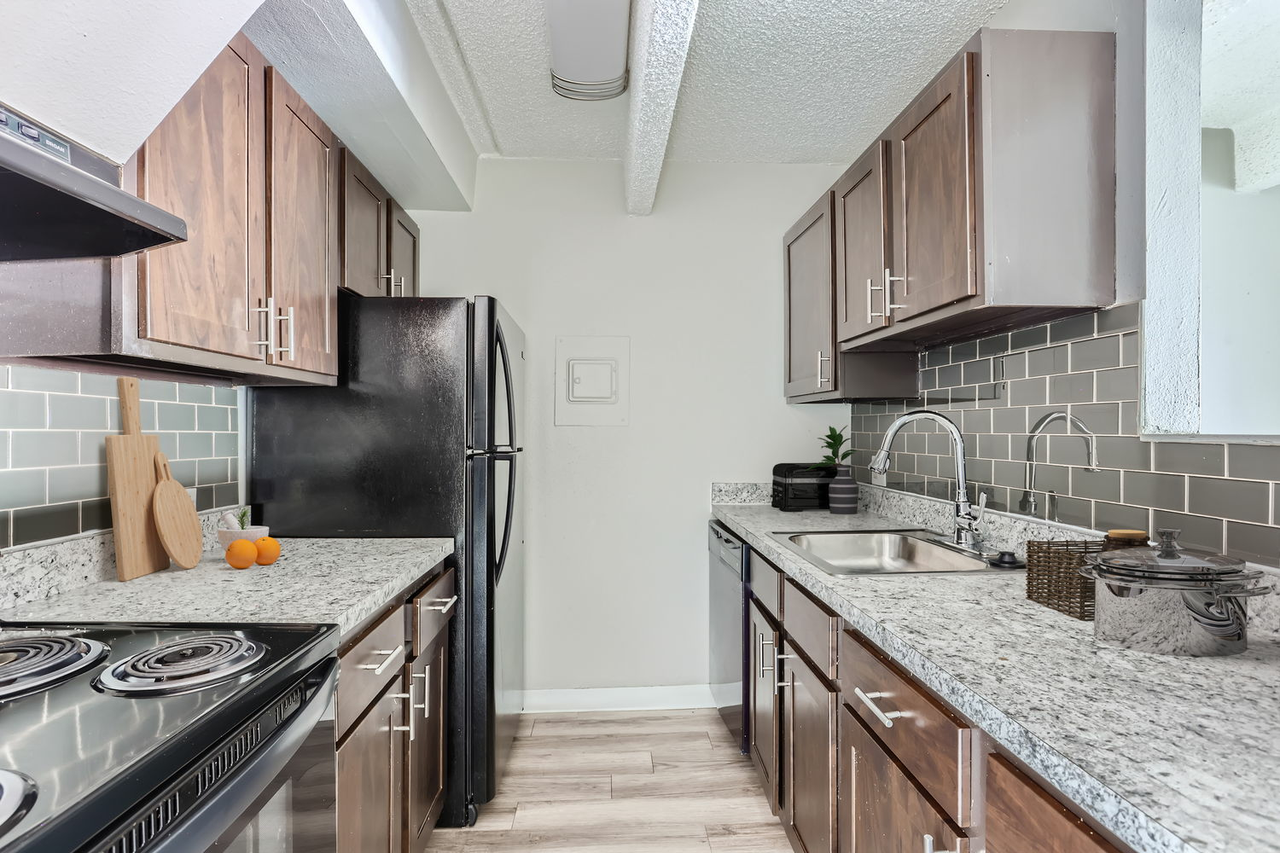 The Paramount - Photo 2 of 22