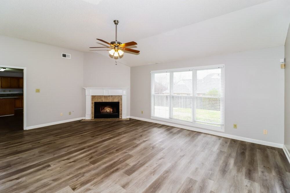 10208 Woodland Hills Dr - Photo 5 of 17