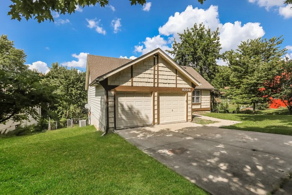 8204 W 57th St - Photo 2 of 25