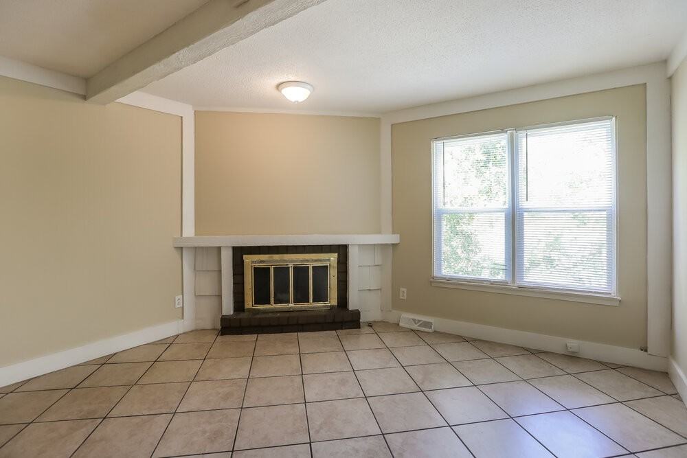 8204 W 57th St - Photo 3 of 25