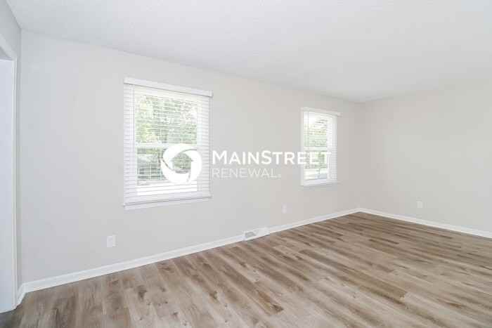 2506 Pine Lake Dr - Photo 3 of 16