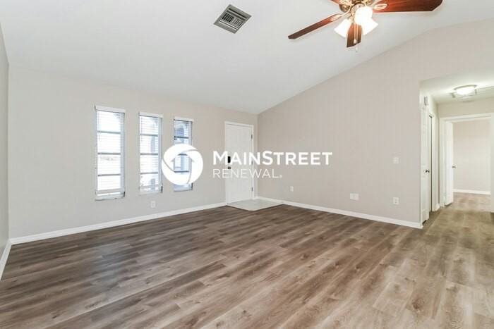 1811 Se Santa Barbara Pl - Photo 3 of 16