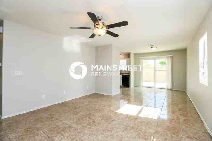 1839 W Mission Harbor Ln - Photo 3 of 16