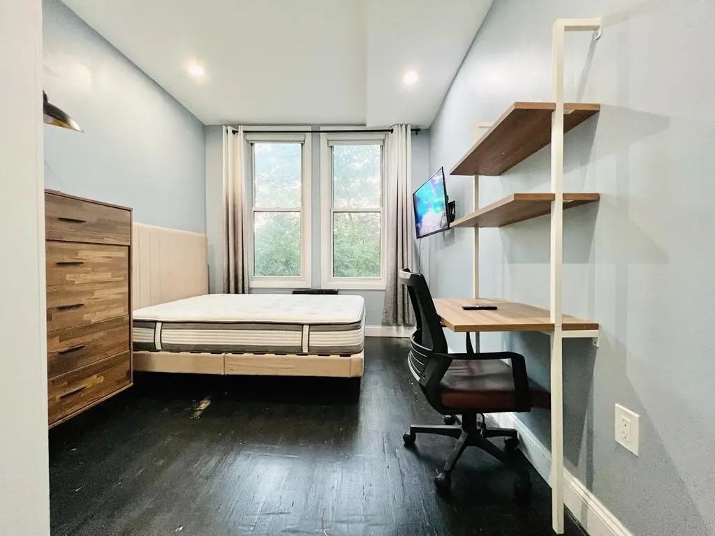 Himrod St & Central Ave #377