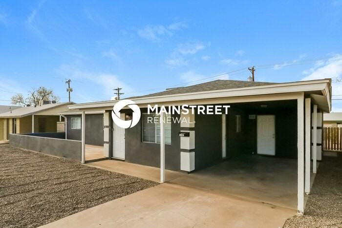 3747 W Montebello Ave - Photo 3 of 16