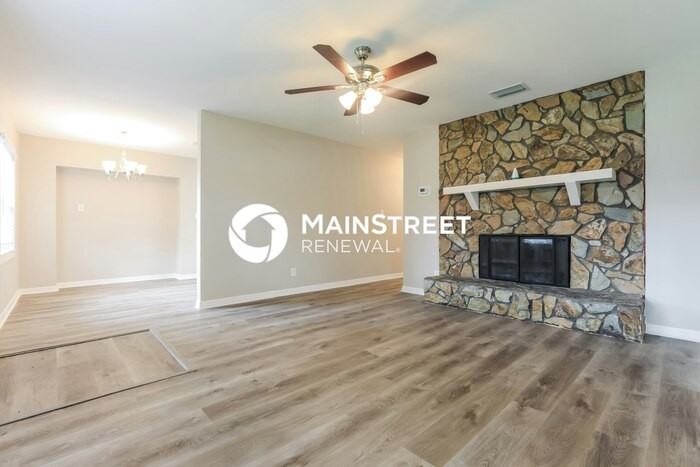 3929 Chaucer Ln - Photo 3 of 16