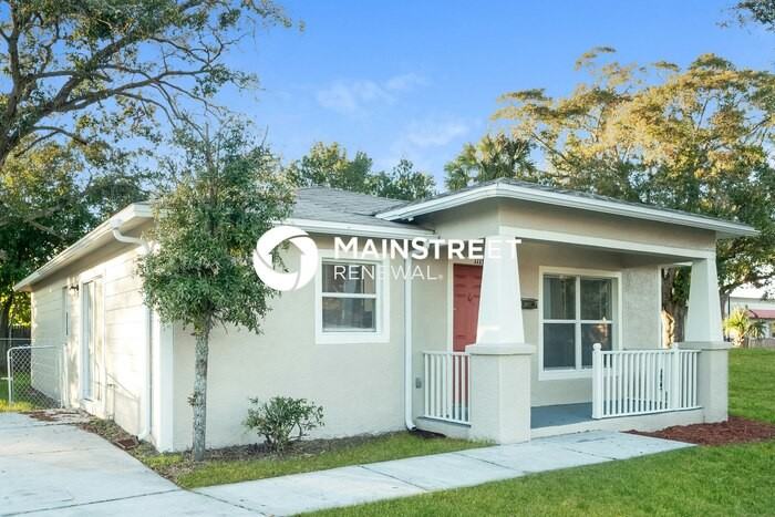 1113 Union St S - Photo 3 of 16