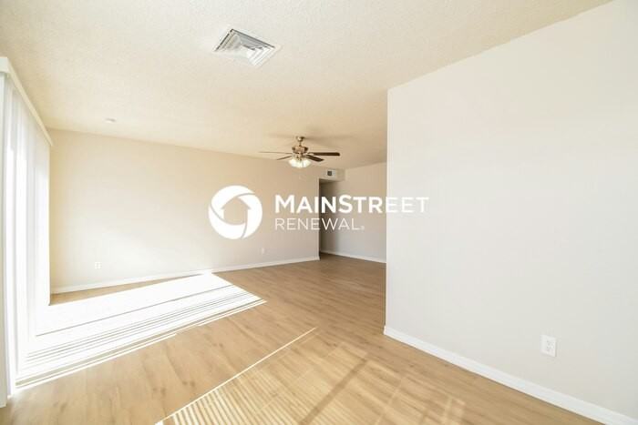 2543 E Hopi Ave - Photo 3 of 16