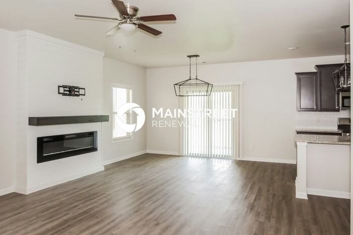 258 Holt St - Photo 2 of 17