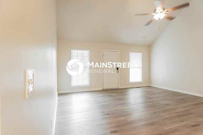 111 Westbrook Dr - Photo 3 of 16