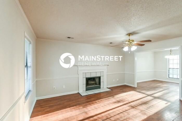 5486 Harvey Pointe Ln - Photo 2 of 17