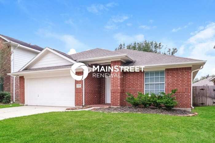 32310 Summer Park Ln - Photo 3 of 16