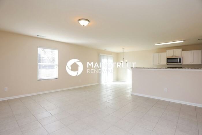114 Calhoun Pl - Photo 3 of 15