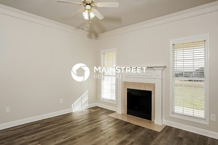 285 Maple Leaf Dr - Photo 3 of 16