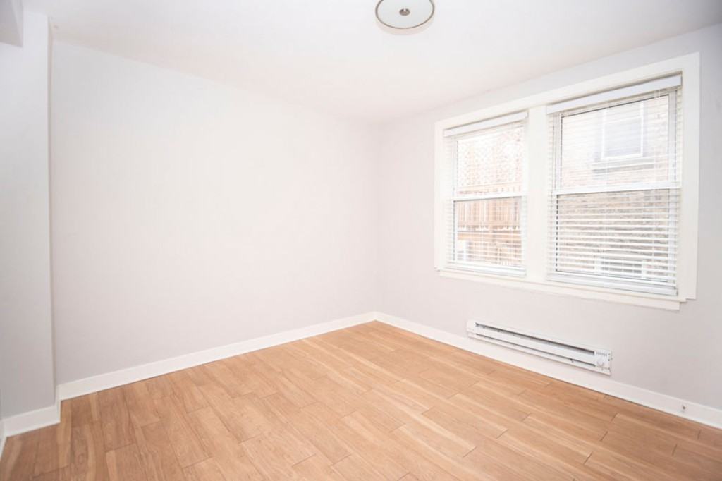 511 W Belmont Ave #5 - Photo 3 of 5