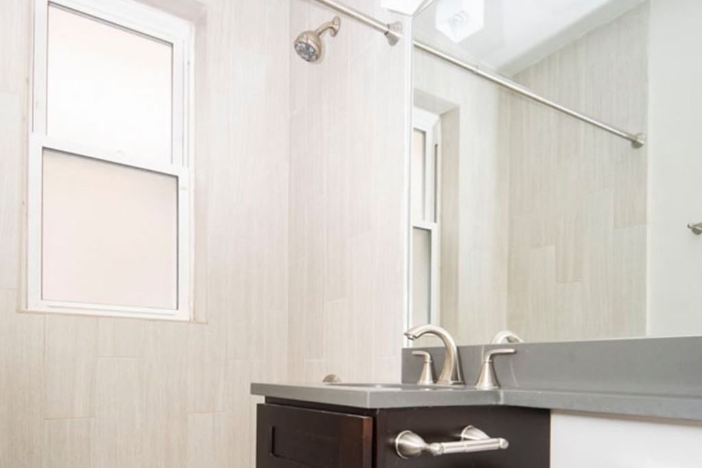 511 W Belmont Ave #5 - Photo 5 of 5