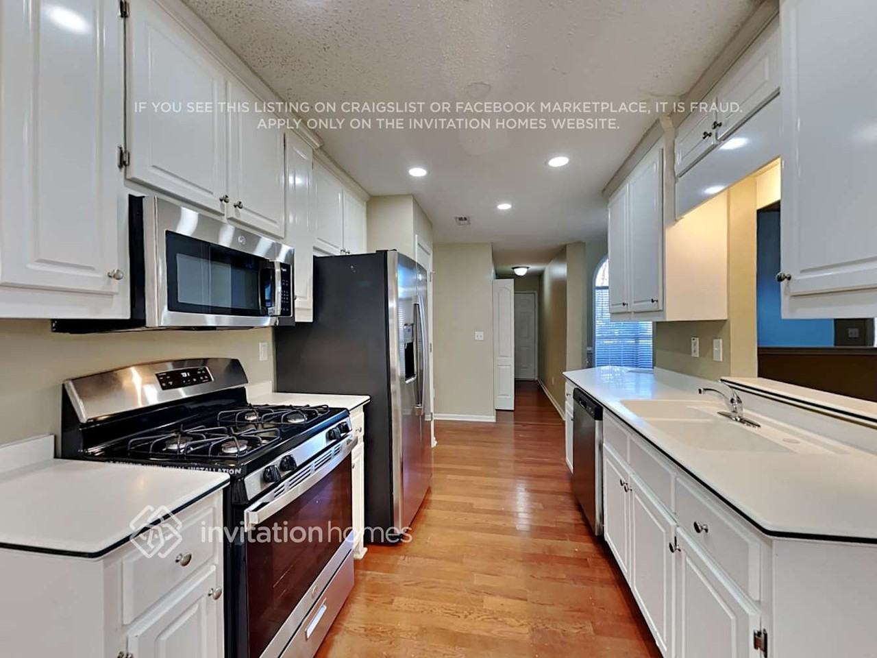 1127 Chateau Ter - Photo 7 of 21