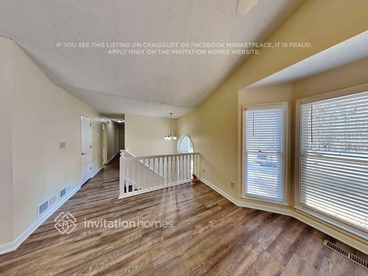 774 Silverthorne Cir - Photo 4 of 18