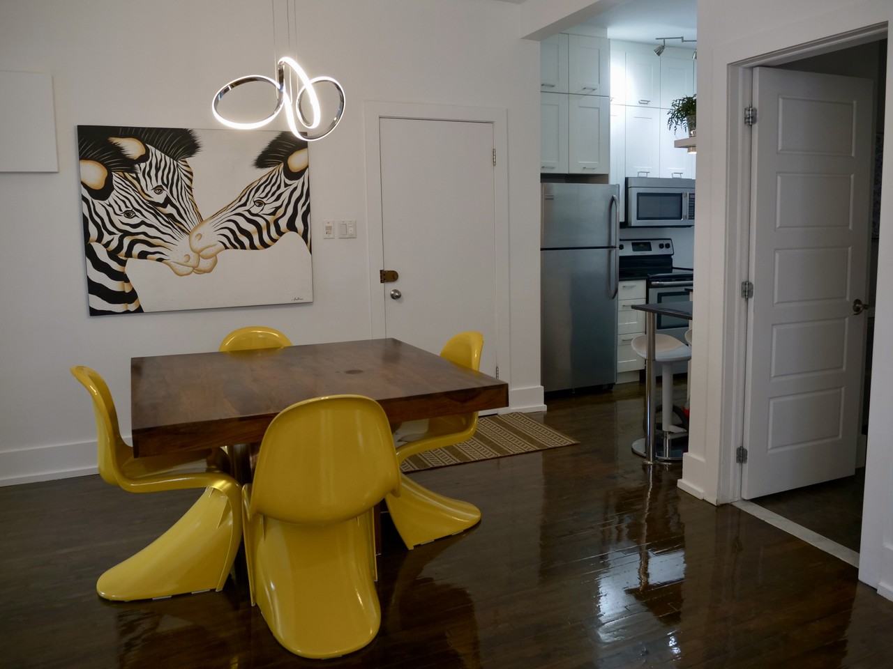 10 Avenue Duluth Est - Photo 2 of 26