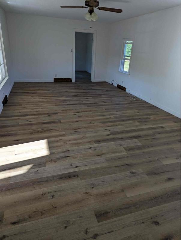 125 E Park St - Photo 6 of 33