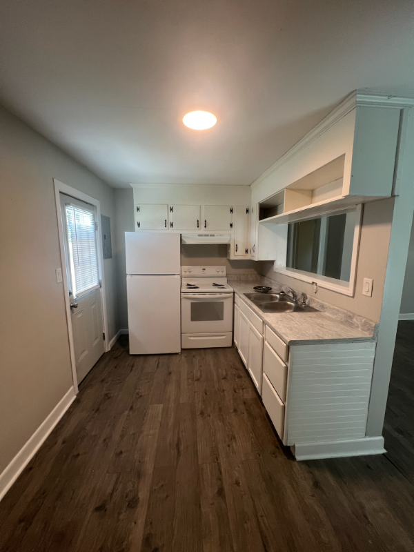 2101 Montclair Dr #3 - Photo 3 of 7