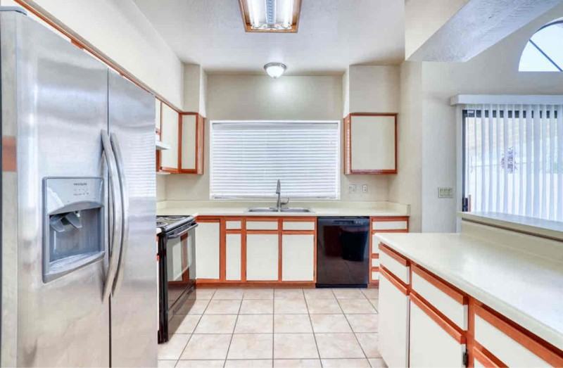 4213 W Rosemonte Dr - Photo 4 of 19