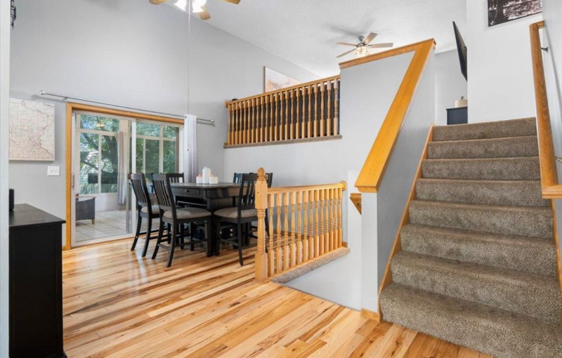 9673 Harrow Ct S - Photo 4 of 8