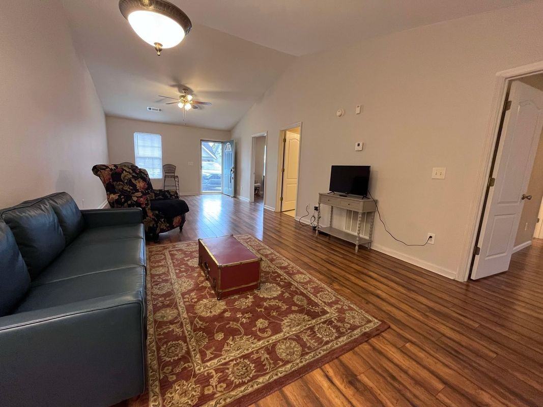 52 Brittany Ct - Photo 3 of 13