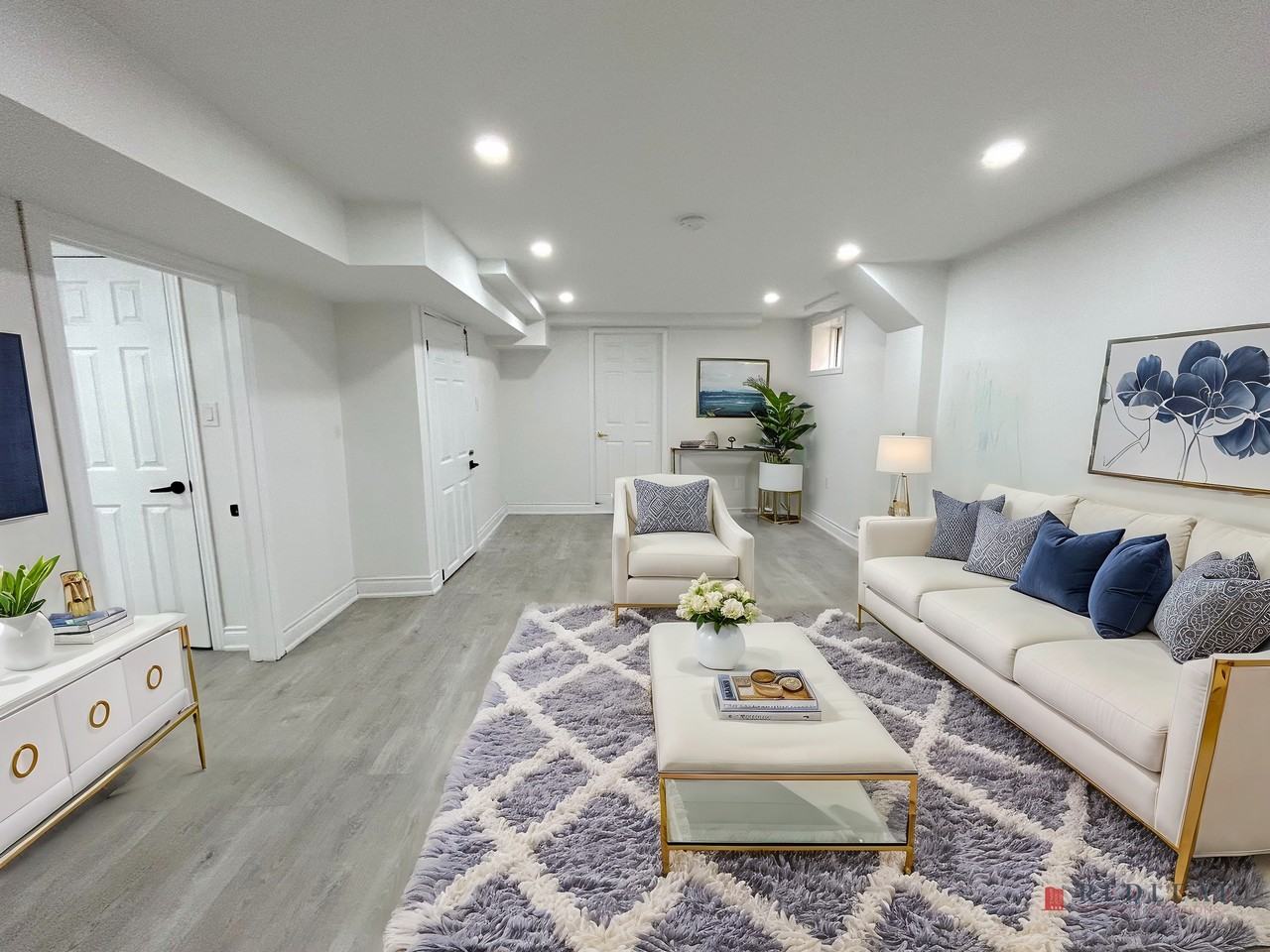 494 East 37th Street - Photo 3 of 25