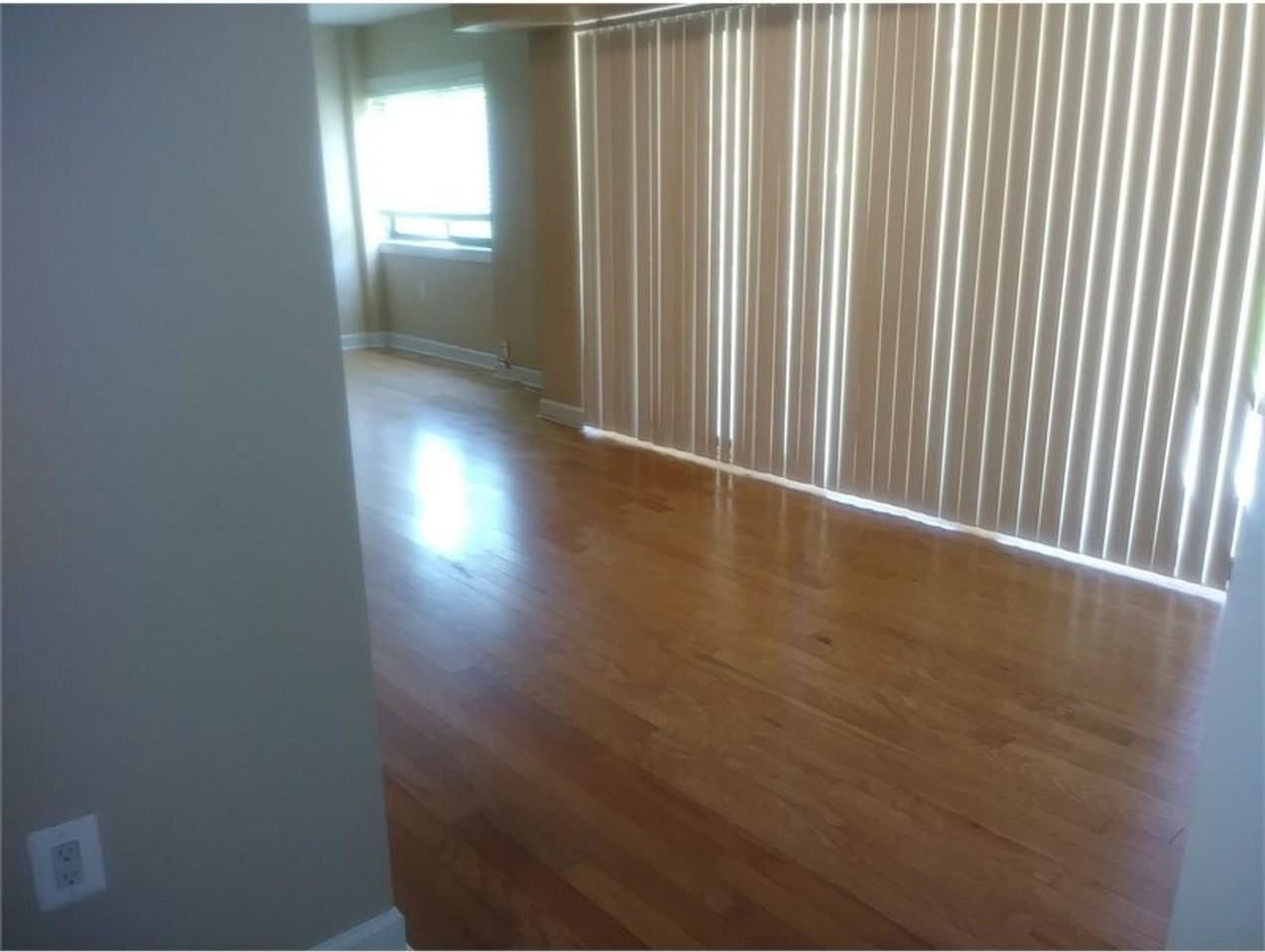 6305 Hil Mar Dr - Photo 3 of 14