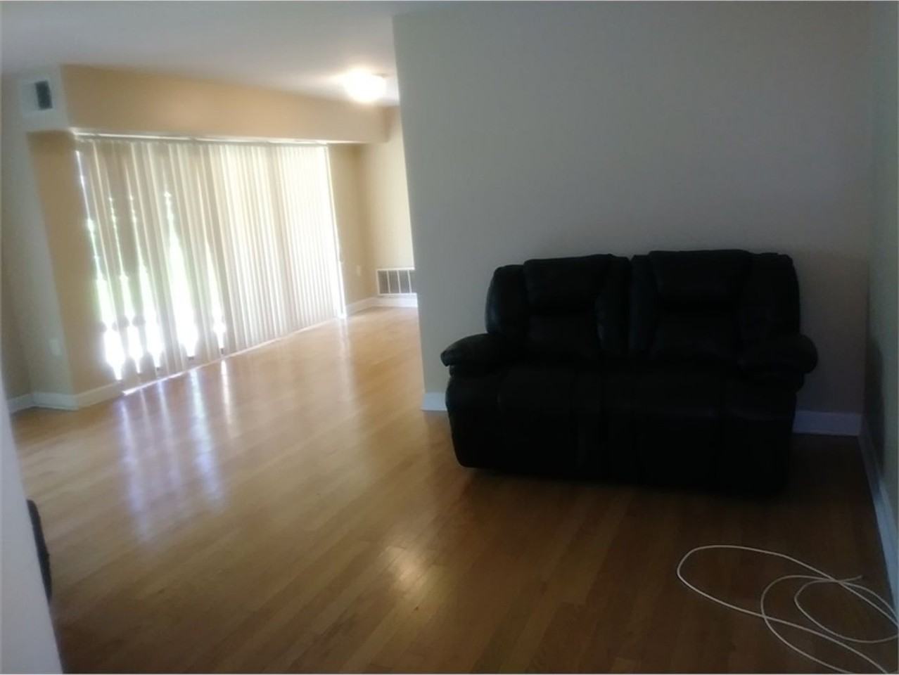 6305 Hil Mar Dr - Photo 2 of 14