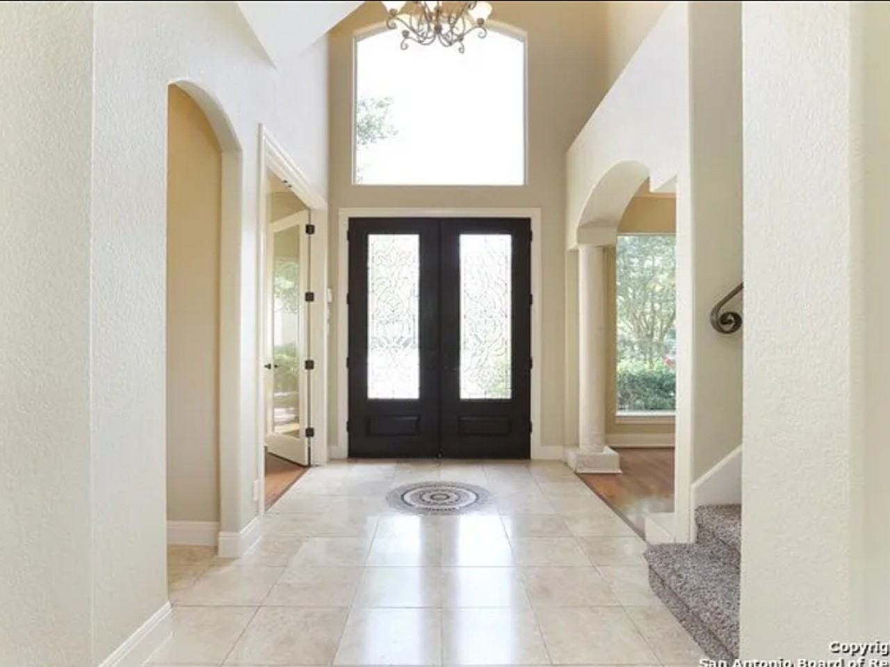 26 Stone Hill Ct #NA - Photo 3 of 30