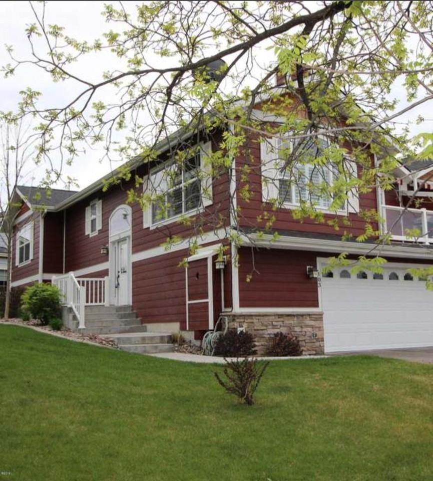 103 Golden Bear Dr - Photo 2 of 9