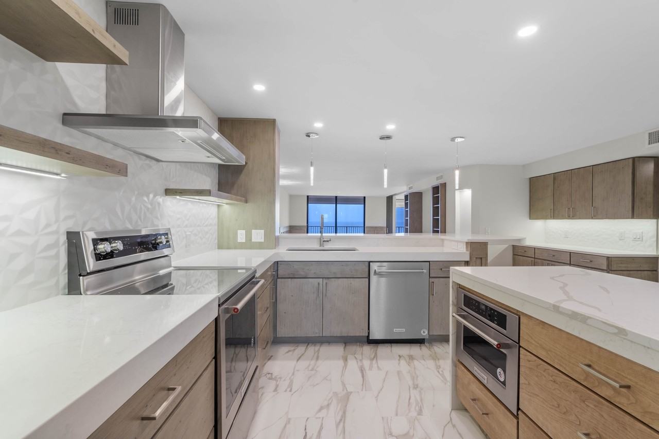 830 N Atlantic Ave - Photo 6 of 12