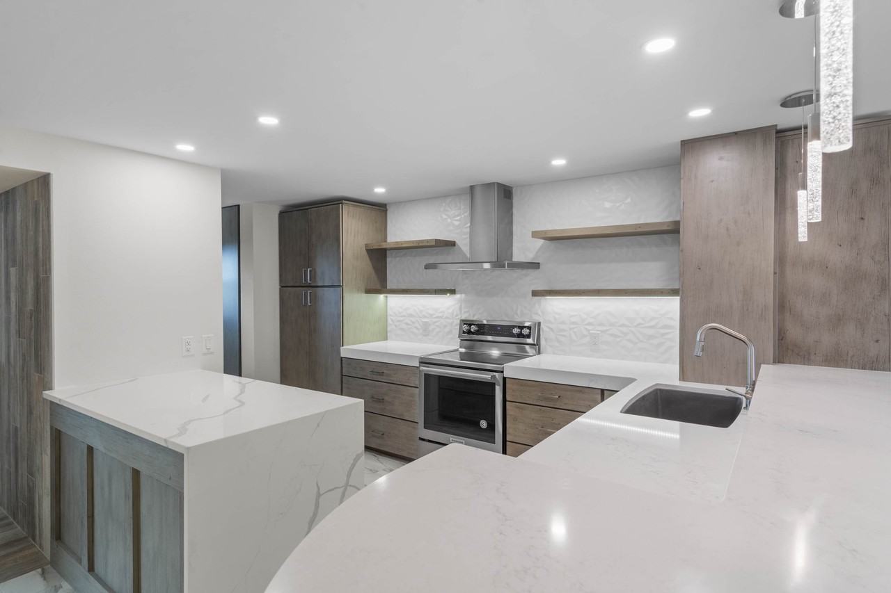 830 N Atlantic Ave - Photo 7 of 12