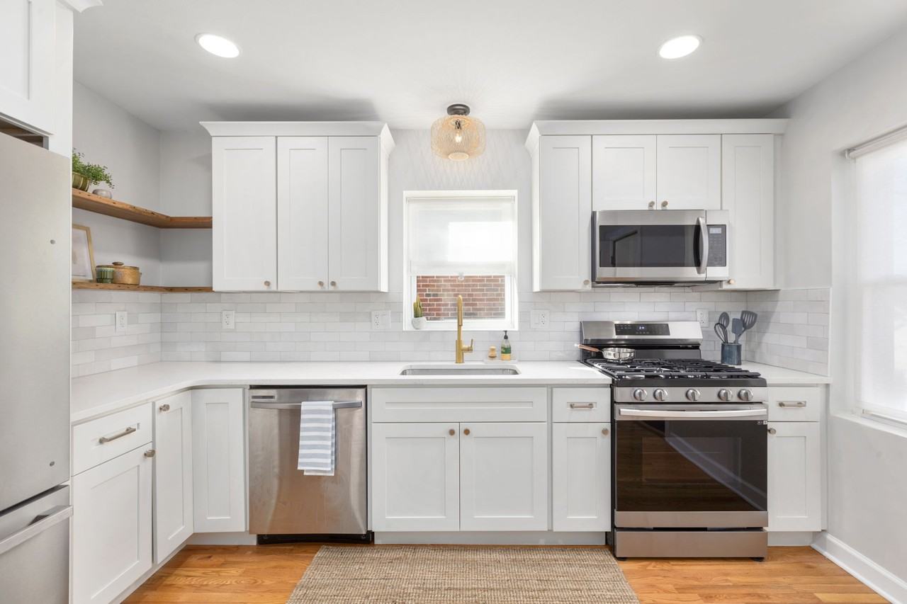 5521 Mardel Ave #NA - Photo 6 of 30