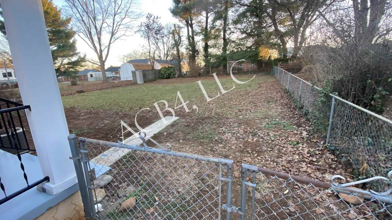 5132 Woodbury St Nw #NA - Photo 3 of 18