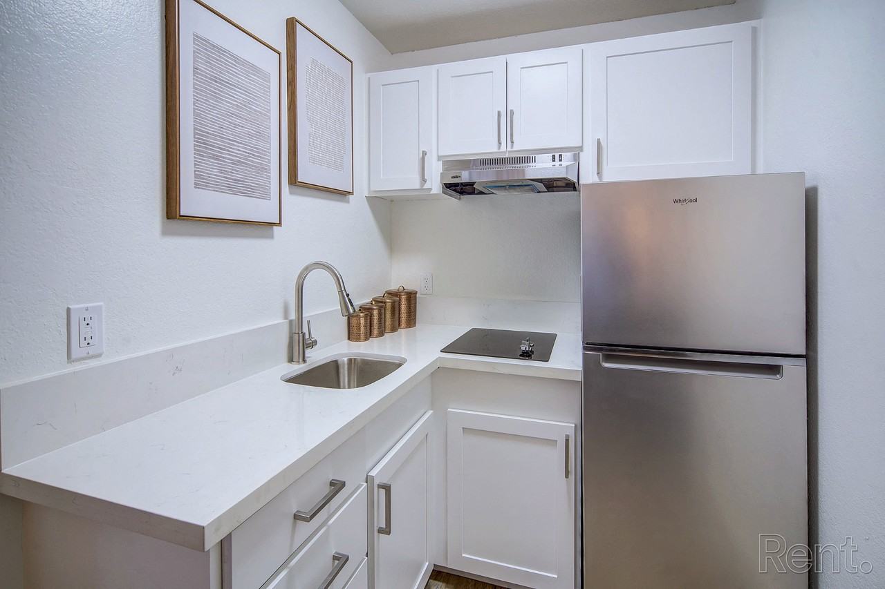 The Laurel at Mountain View (55+) - Photo 3 of 37