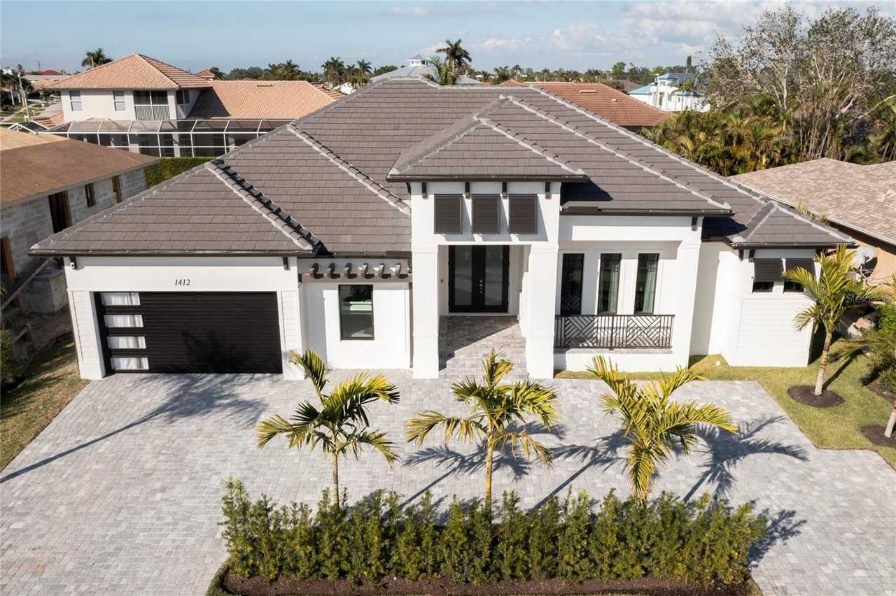 1412 Leland Way - Photo 2 of 43