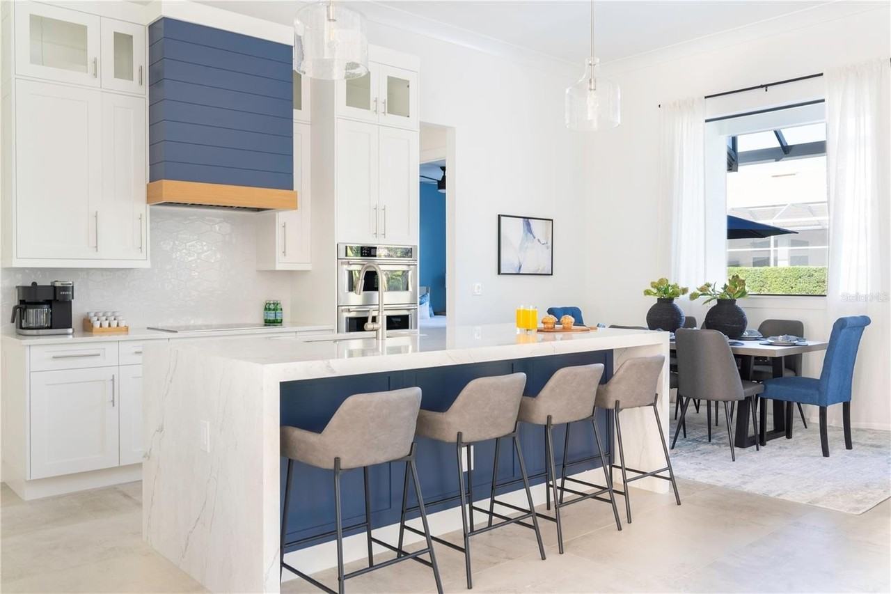 1412 Leland Way - Photo 4 of 43