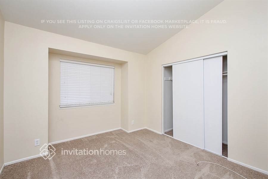 39463 Chalfont Ln - Photo 3 of 21