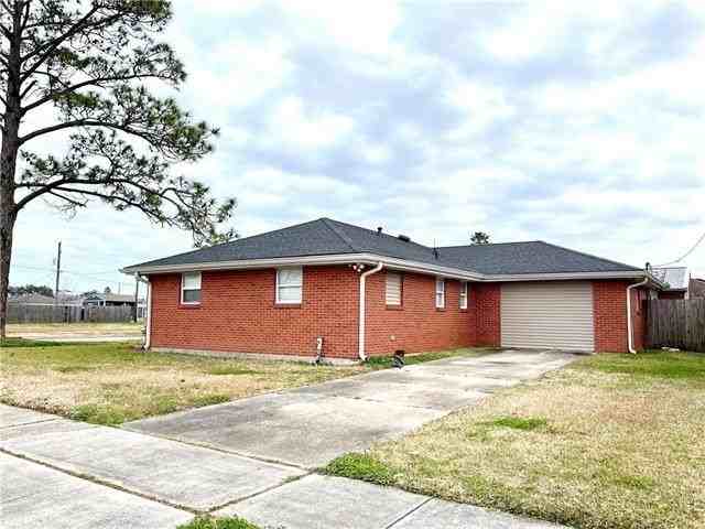 10002 Claiborne St - Photo 2 of 27