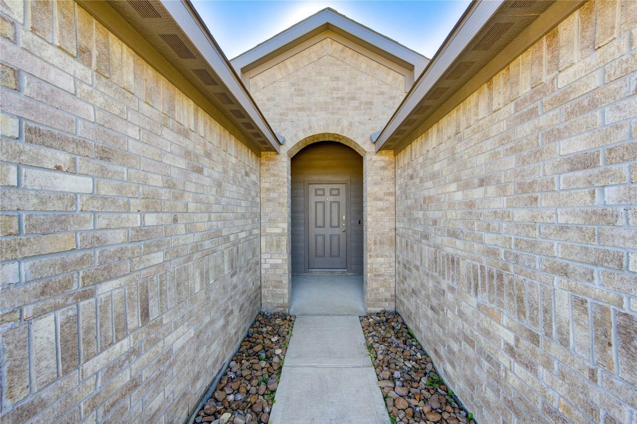 14631 Blackbrush Mnr - Photo 3 of 41