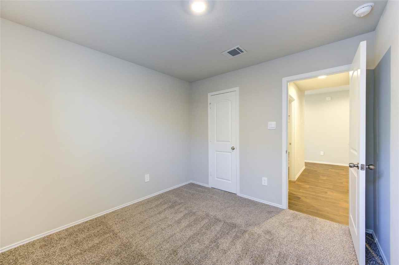 14631 Blackbrush Mnr - Photo 7 of 41