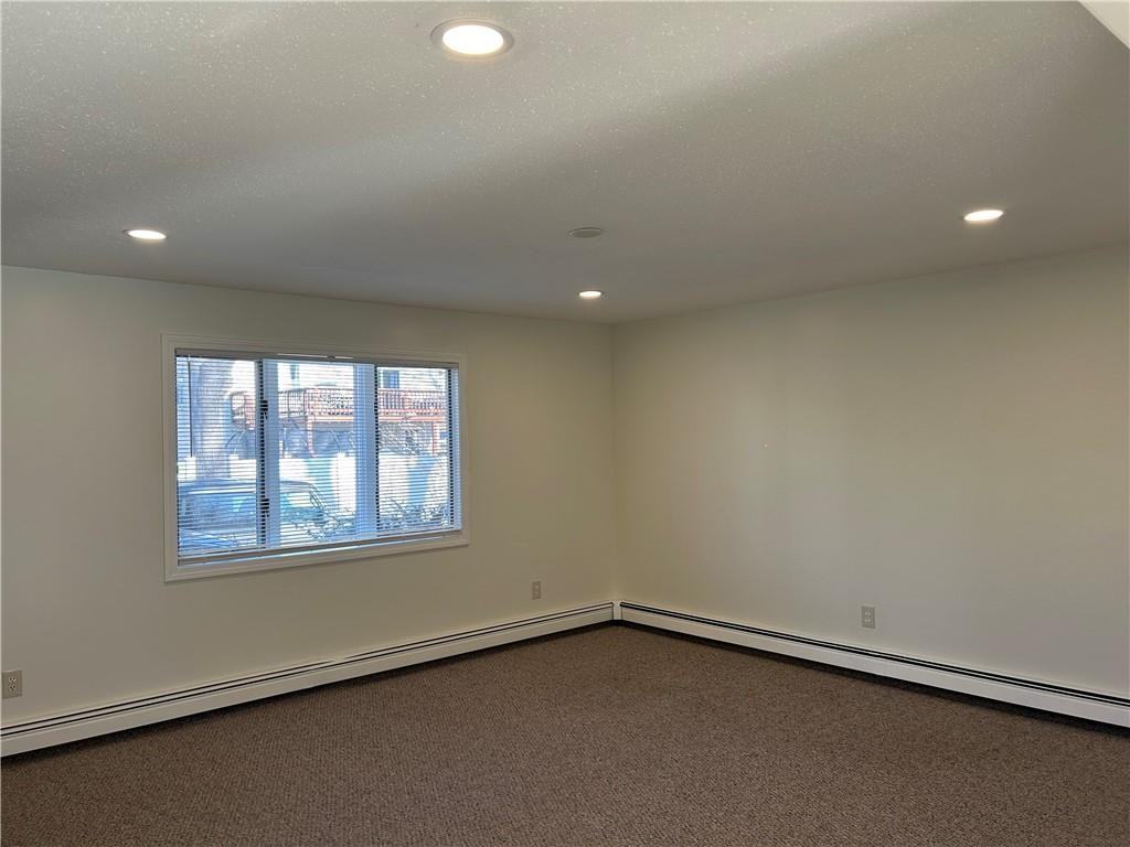 16 Manville Ave - Photo 2 of 10