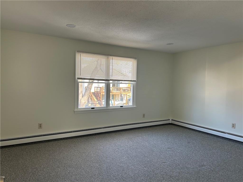 16 Manville Ave - Photo 3 of 10