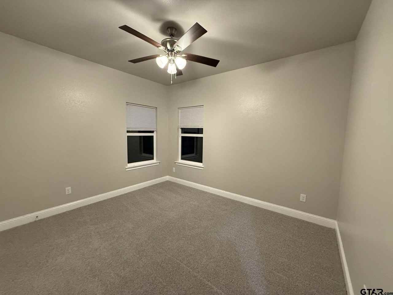 124 Mowery Ln - Photo 4 of 8