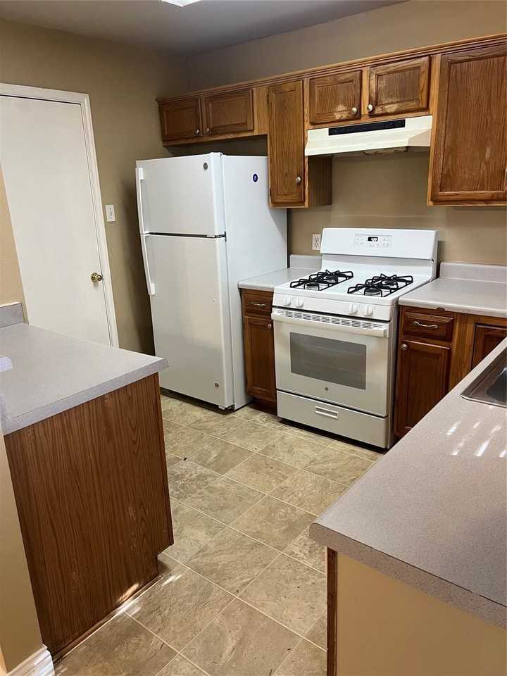 208 Jan Ln - Photo 7 of 21