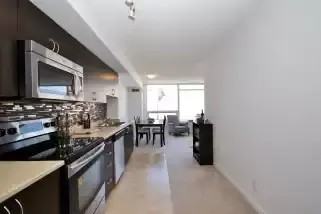 121 Queen St #514